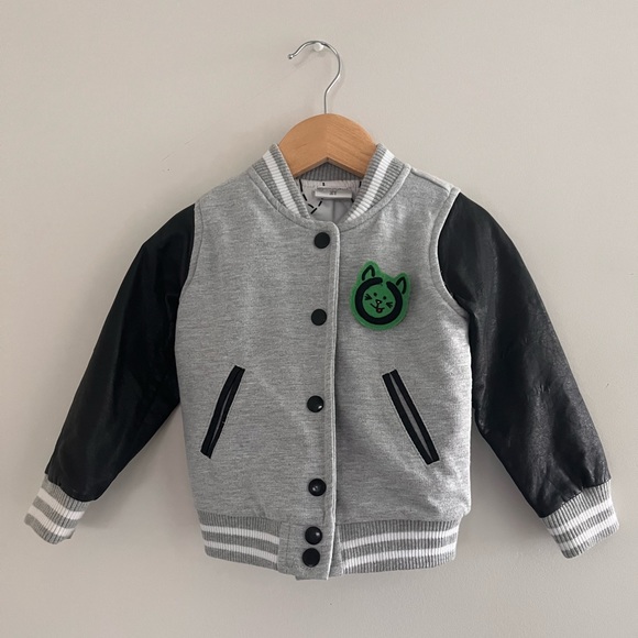 Like new unisex size 2T bomber jacket - Picture 1 of 3